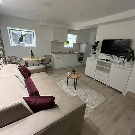 Kolos Apartman 26 Uzice Exterior photo